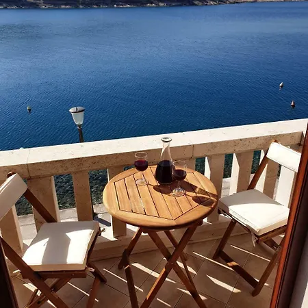 Apartment Bracera